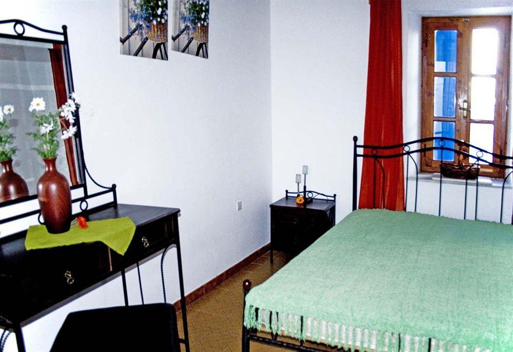 Elena Studios & Suites Ornos  Extérieur photo